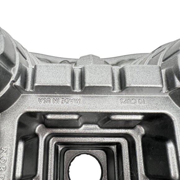 Nordic Ware Castle Bundt Cake Pan 10-Cup Made In USA - Picture 6 of 11